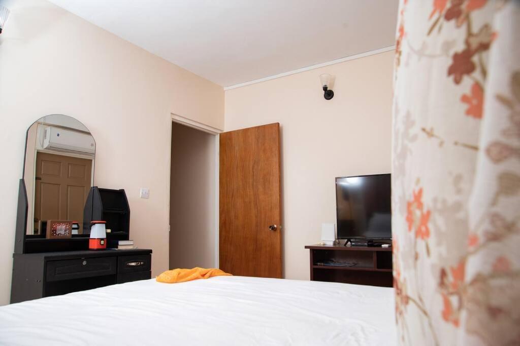 Dette'S Nook Apartment Roseau Exterior photo